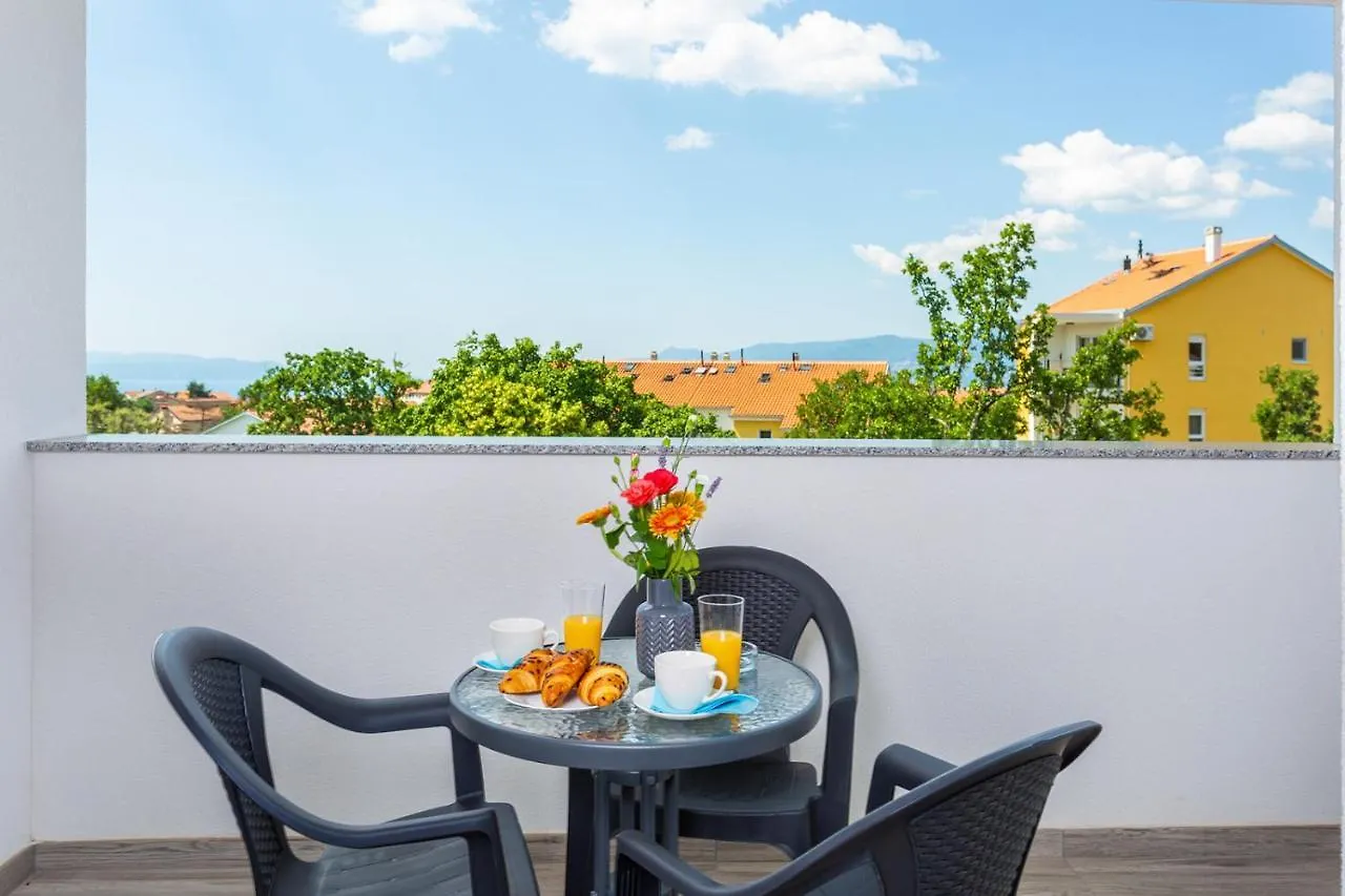 Kvarner Bay - Apartments 2 & 4 Rijeka 0*,  Croatia