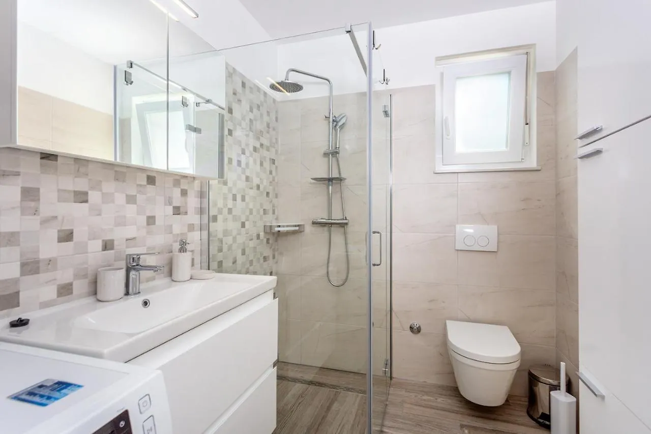 Kvarner Bay - Apartments 2 & 4 Rijeka Croatia